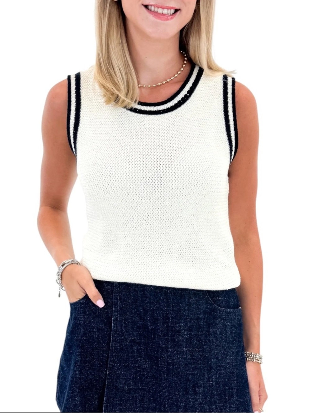 Skies Are Blue Boutique Crochet Trim Sweater Vest Large NWT $40 Fall Preppy